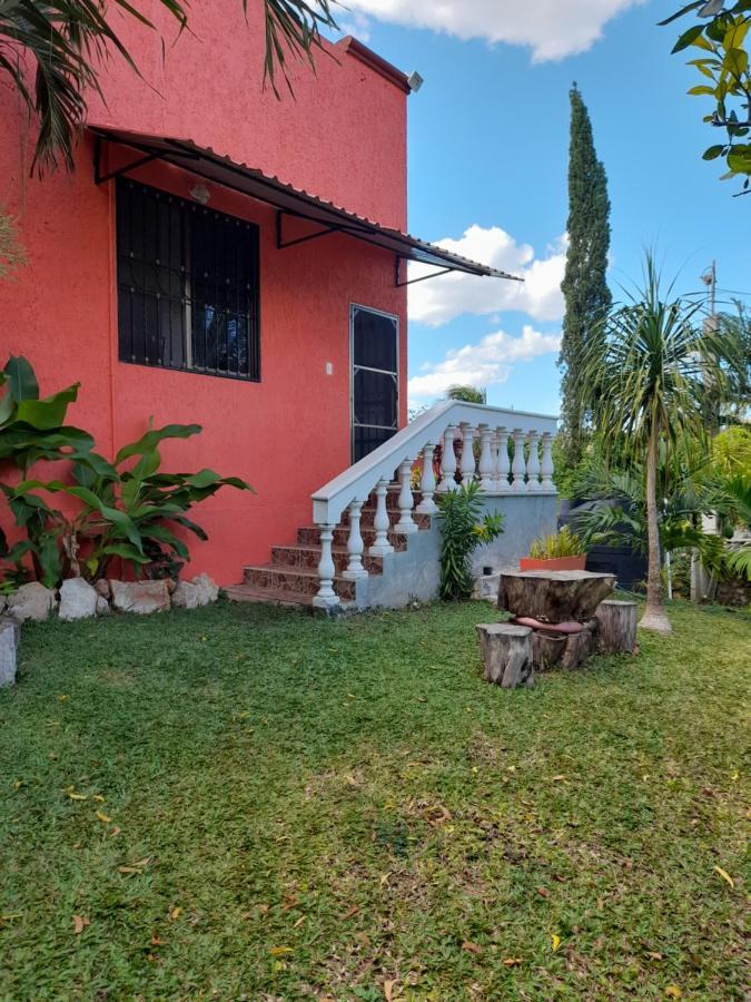 Villa Lirios バリャドリッド エクステリア 写真